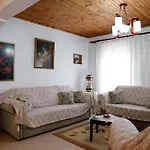 Guesthouse Te Bregu